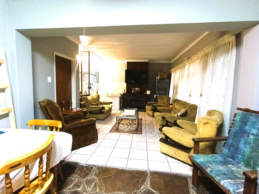 4 Bedroom Property for Sale in Generaal De Wet Free State